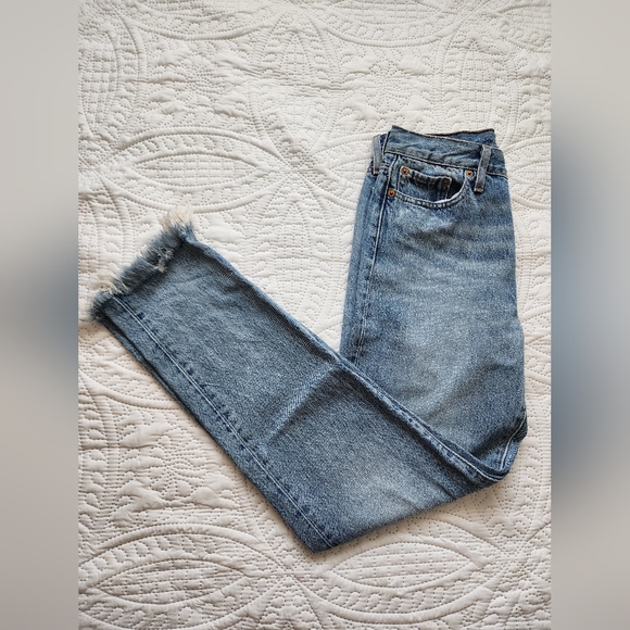 Levi's Wedgie Straight Jeans - Picture 5 of 5